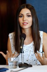 VICTORIA JUSTIC at Love Song to the Earth Press Conference in Washington 09/24/2015