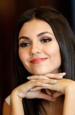 VICTORIA JUSTIC at Love Song to the Earth Press Conference in Washington 09/24/2015