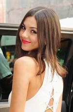 VICTORIA JUSTICE at The Tonight Show Starring Jimmy Fallon 08/31/2015