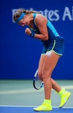 VOCTORIA AZARENKA at 2015 US Open in New York, Day 6, 09/05/2015