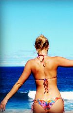 WWE - Diva Beach Photos