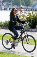 ZOE SALDANA Riding a Bik at Stanley Park Seawall in Vancouver 09/05/2015