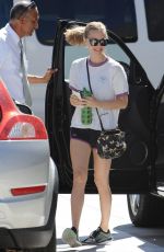 AMANDA SEYFRIED Leaves Lancer Dermatology in Beverly Hills 09/30/2015
