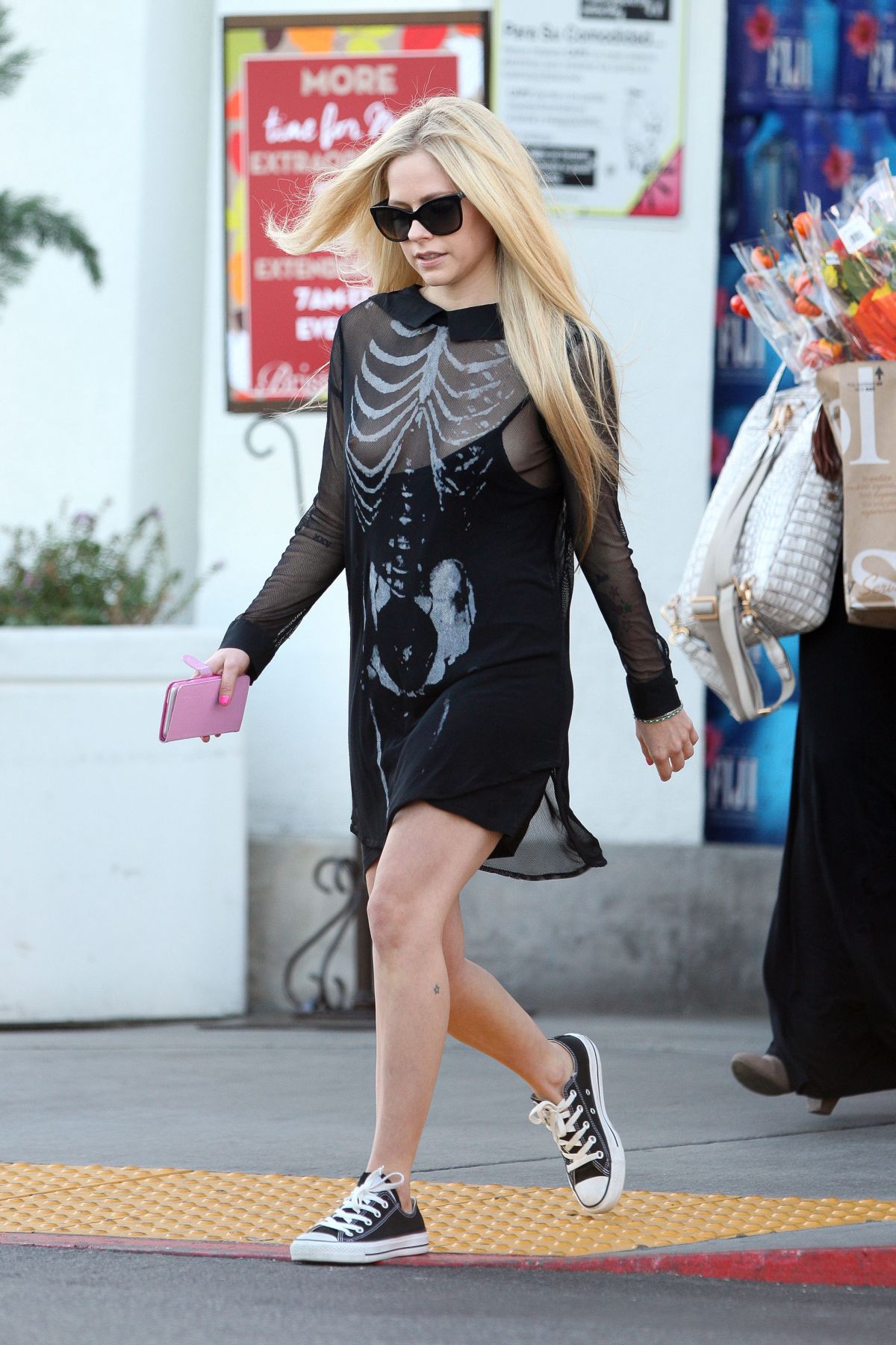 AVRIL LAVIGNE Shopping a Pumpkin in Beverly Hills 10/22/2015.