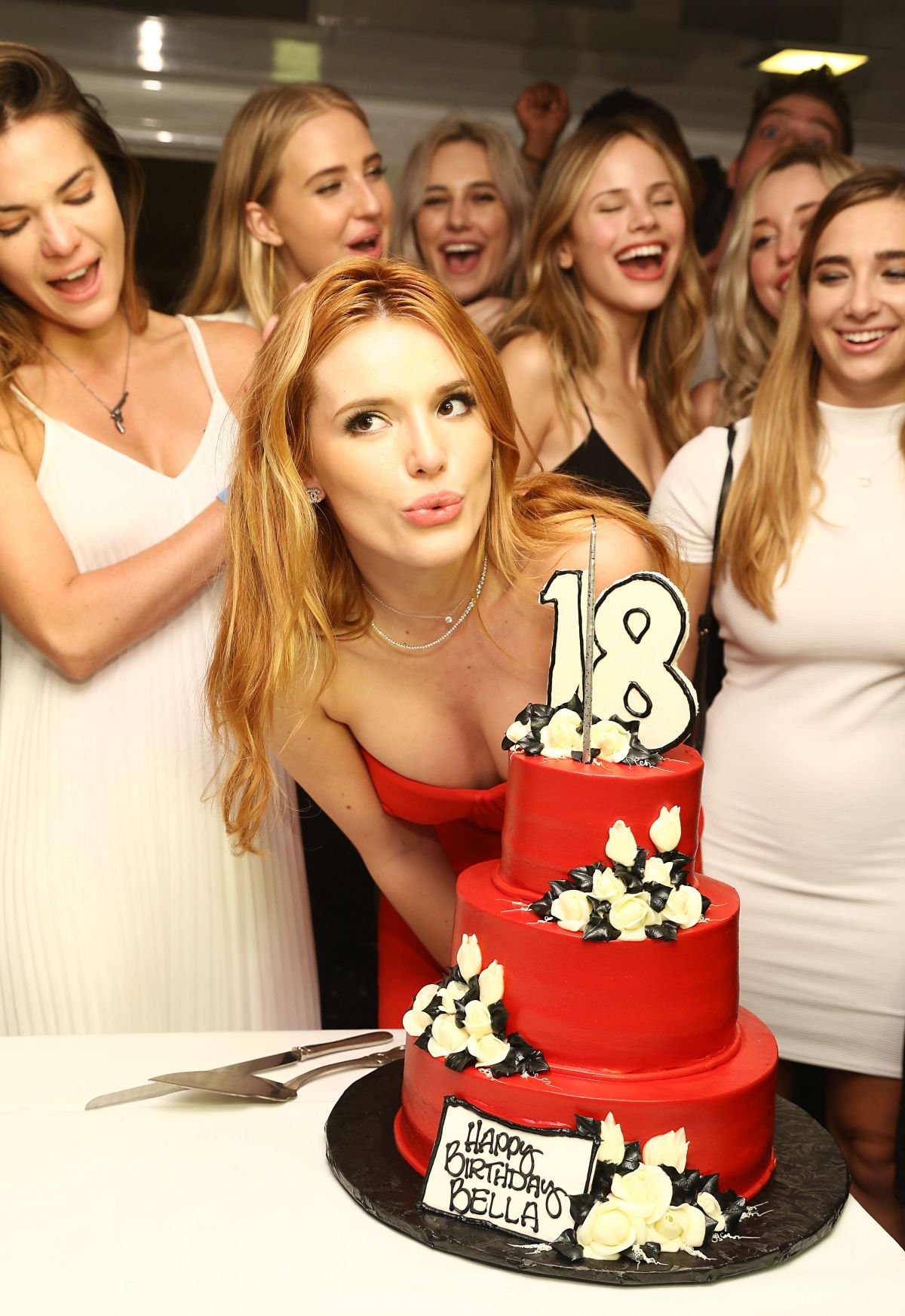 BELLA THORNE Celebrates Her 18th Birthday on a Yacht in Los Angeles 10/10/2015 BELLA THORNE Celebrates Her 18th Birthday on a Yacht in Los Angeles 10/10/2015