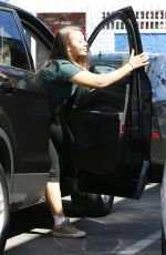 BINDI IRWIN Arrives at DWTS Studio in Hollywood 10/06/2015