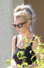 BRITNEY SPEARS Arrives at a Dance Studio in Westlake Village 10/10/2015
