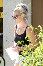 BRITNEY SPEARS Arrives at a Dance Studio in Westlake Village 10/10/2015