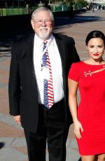 DEMI LOVATO and Delegates from Texas at National Council’s Hill Day in Washington 10/06/2015