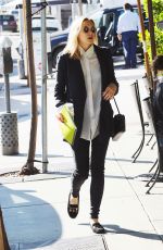 ELIZABETH OLSEN Out Shopping in Los Angeles 10/20/2015