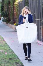 ELIZABETH OLSEN Out Shopping in Los Angeles 10/20/2015