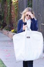 ELIZABETH OLSEN Out Shopping in Los Angeles 10/20/2015