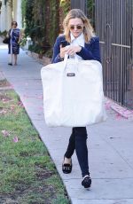 ELIZABETH OLSEN Out Shopping in Los Angeles 10/20/2015