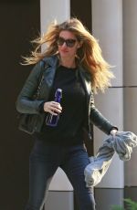 GISELE BUNDCHEN Leaves Her Apartment in New York 10/27/2015