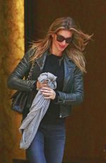 GISELE BUNDCHEN Leaves Her Apartment in New York 10/27/2015
