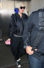GWEN STEFANI Arrives at Los Angeles International Airport 10/18/2015