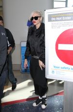 GWEN STEFANI Arrives at Los Angeles International Airport 10/18/2015
