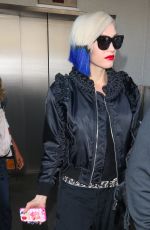 GWEN STEFANI Arrives at Los Angeles International Airport 10/18/2015