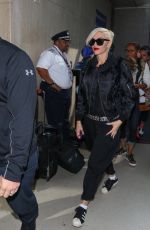 GWEN STEFANI Arrives at Los Angeles International Airport 10/18/2015
