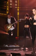 HAILEE STEINFELD Performs at The Tonight Show with Jimmy Fallon in New York 10/06/2015