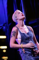HALSEY Performs at 2015 Life is Beautiful Festival in Las Vegas 09/27/2015
