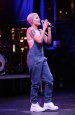 HALSEY Performs at 2015 Life is Beautiful Festival in Las Vegas 09/27/2015