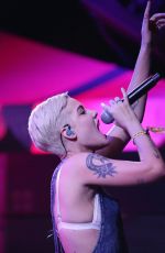 HALSEY Performs at 2015 Life is Beautiful Festival in Las Vegas 09/27/2015