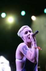 HALSEY Performs at 2015 Life is Beautiful Festival in Las Vegas 09/27/2015