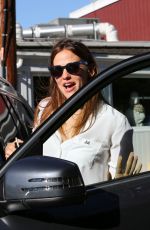 JENNIFER GARNER at Country Mart in Los Angeles 10/29/2015