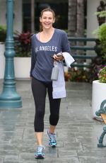 JENNIFER GARNER Leaves a Gym in Brentwood 10/15/2015