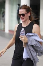 JENNIFER GARNER Leaves a Gym in Brentwood 10/28/2015