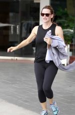 JENNIFER GARNER Leaves a Gym in Brentwood 10/28/2015