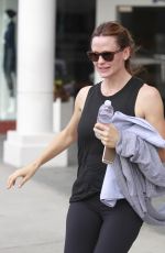 JENNIFER GARNER Leaves a Gym in Brentwood 10/28/2015