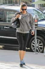 JENNIFER GARNER Leaves a Yoga Class in Brentwood 10/23/2015