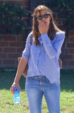 JENNIFER GARNER Out and About in Hollywood 10/06/2015