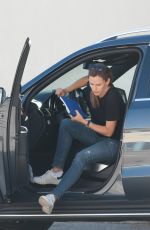 JENNIFER GARNER Out and About in Los Angeles 09/30/2015