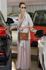 JESSICA ALBA Shopping in Los Angeles 10/10/2015