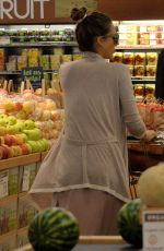 JESSICA ALBA Shopping in Los Angeles 10/10/2015