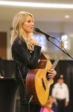 JEWEL KILCHER Performs at Mall of America in Bloomington 10/05/2015