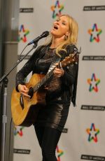 JEWEL KILCHER Performs at Mall of America in Bloomington 10/05/2015