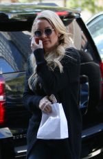 KATE HUDSON Arrives at Her Hotel in New York 10/20/2015