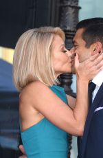 KELLY RIPA Receives Her Star on The Hollywood Walk of Fame 10/13/2015