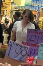 KRISTEN STEWART Out Shopping in New York 10/09/2015