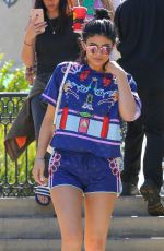 KYLIE JENNER Leaves Sugarfish Restaurant in Calabasas 10/01/2015