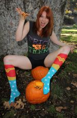 MAITLAND WARD Carving Her Halloween Jack-O-Lantern in Beverly Hills 10/26/2015