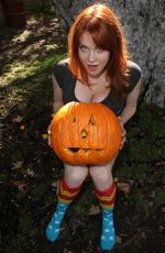 MAITLAND WARD Carving Her Halloween Jack-O-Lantern in Beverly Hills 10/26/2015