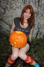 MAITLAND WARD Carving Her Halloween Jack-O-Lantern in Beverly Hills 10/26/2015