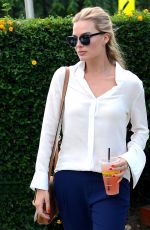 MARGOT ROBBIE Out for Lunch in West Hollywood 10/05/2015