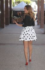 MARIA MENOUNOS Taking a Break on the Set of E! News in Los Angeles 10/07/2015