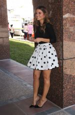 MARIA MENOUNOS Taking a Break on the Set of E! News in Los Angeles 10/07/2015